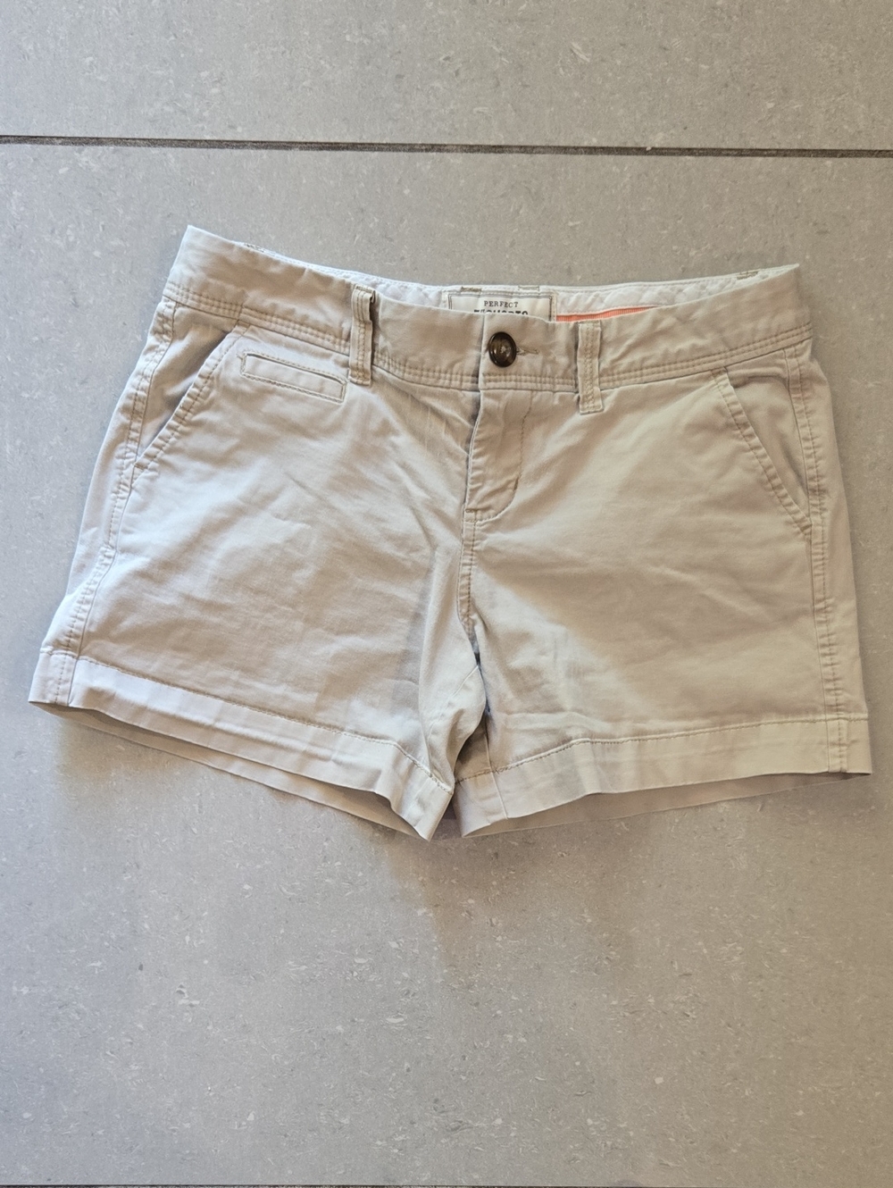 Old Navy Light Tan Women's Casual Bermuda Shorts